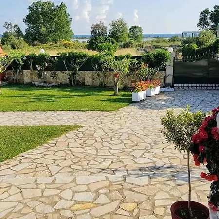 Вилла Chalikouna