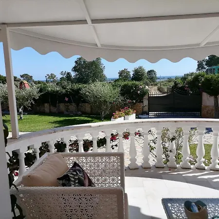 Villa Chalikouna Halikúnasz