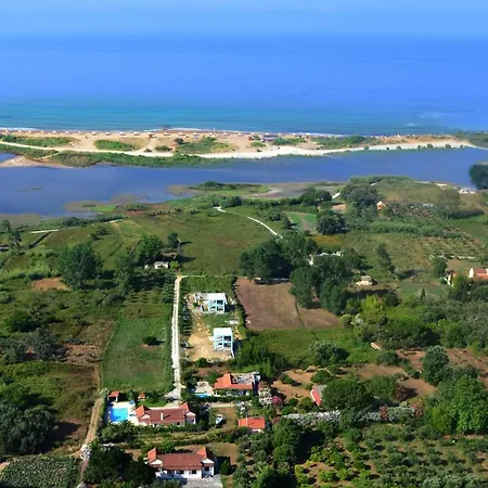 Chalikouna Villa *